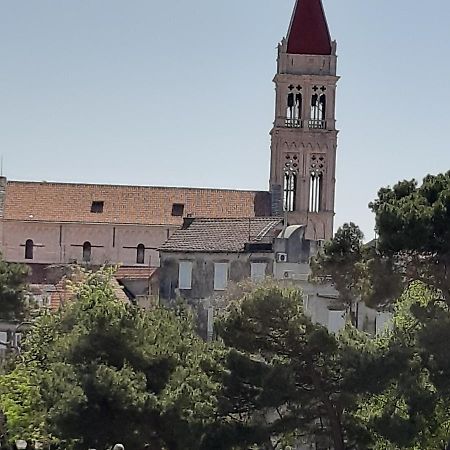 Apartman Petrovic City Center Trogir Exterior foto